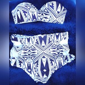 ***Sexy Black & White Amazon Two Piece Bakinni Set